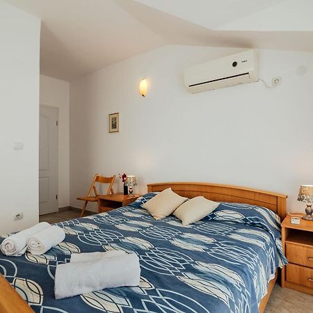 Holiday Home Amanda Hollick Kotor Eksteriør bilde
