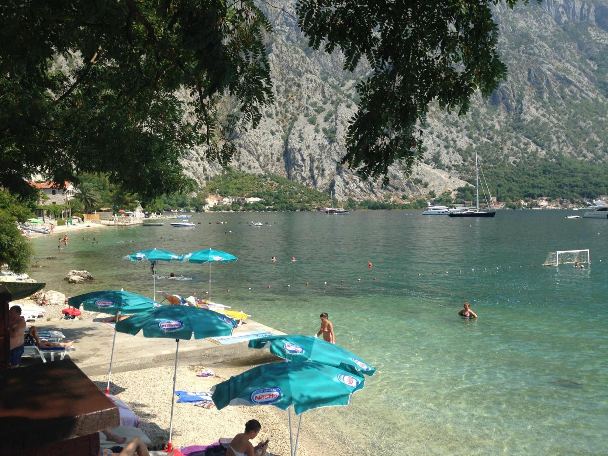 Holiday Home Amanda Hollick Kotor Eksteriør bilde