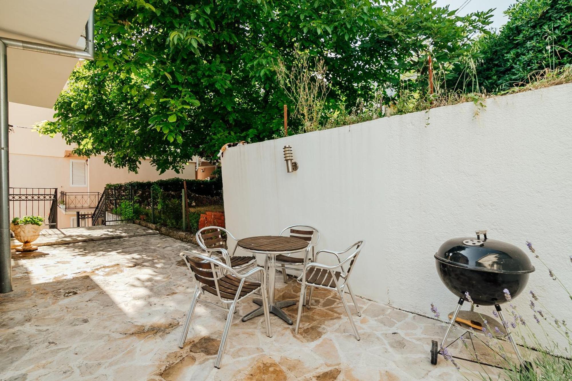 Holiday Home Amanda Hollick Kotor Eksteriør bilde