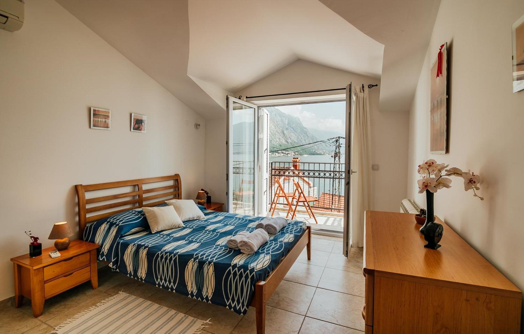 Holiday Home Amanda Hollick Kotor Eksteriør bilde