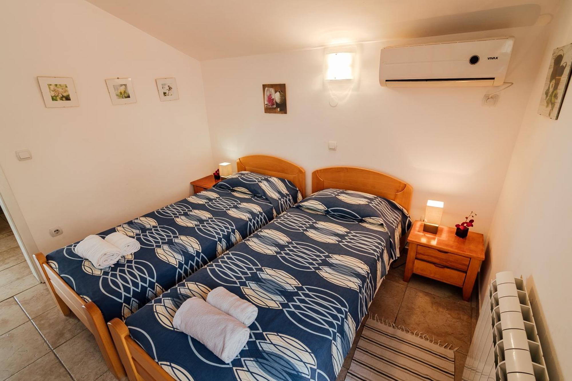 Holiday Home Amanda Hollick Kotor Eksteriør bilde