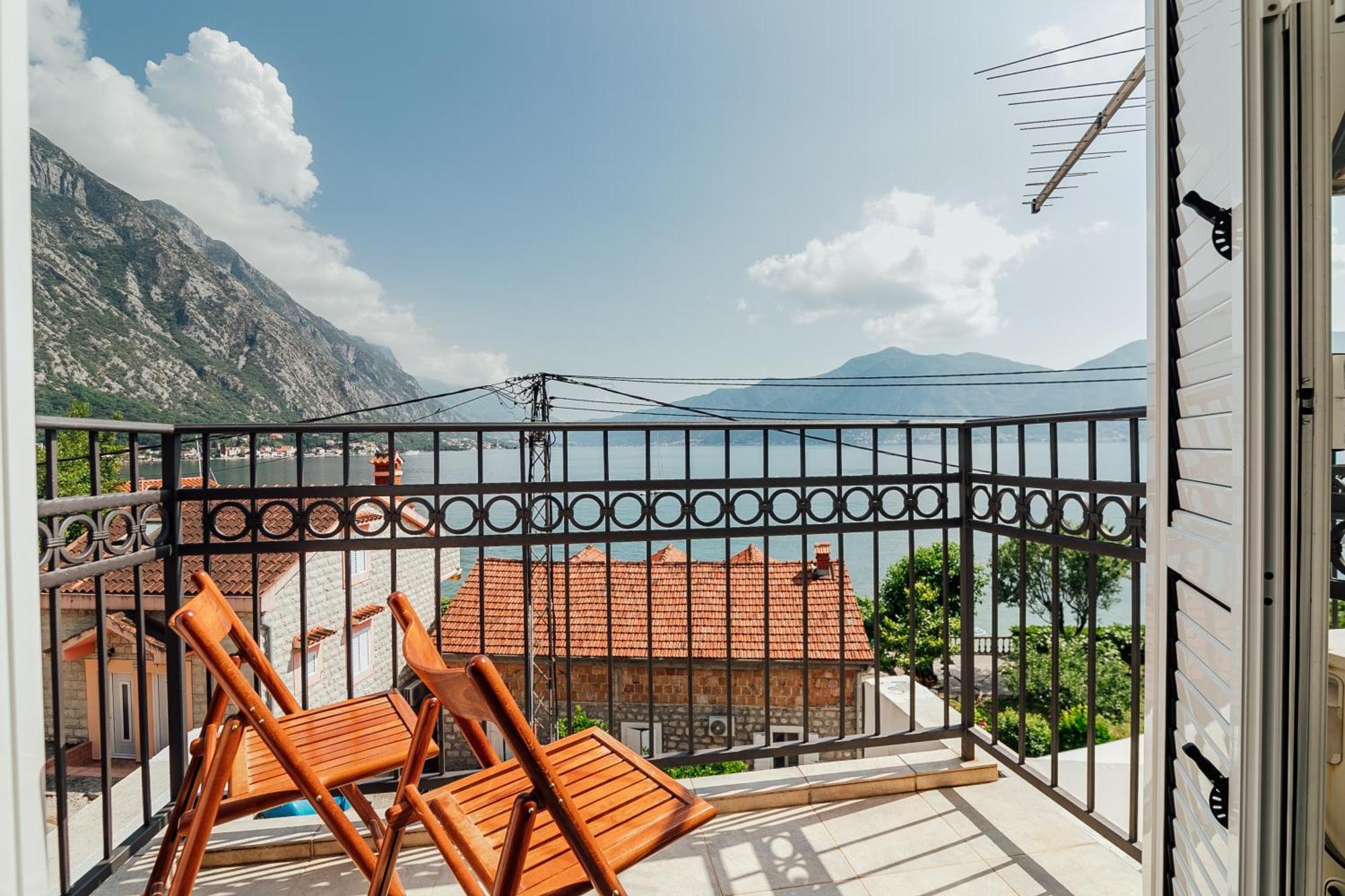 Holiday Home Amanda Hollick Kotor Eksteriør bilde
