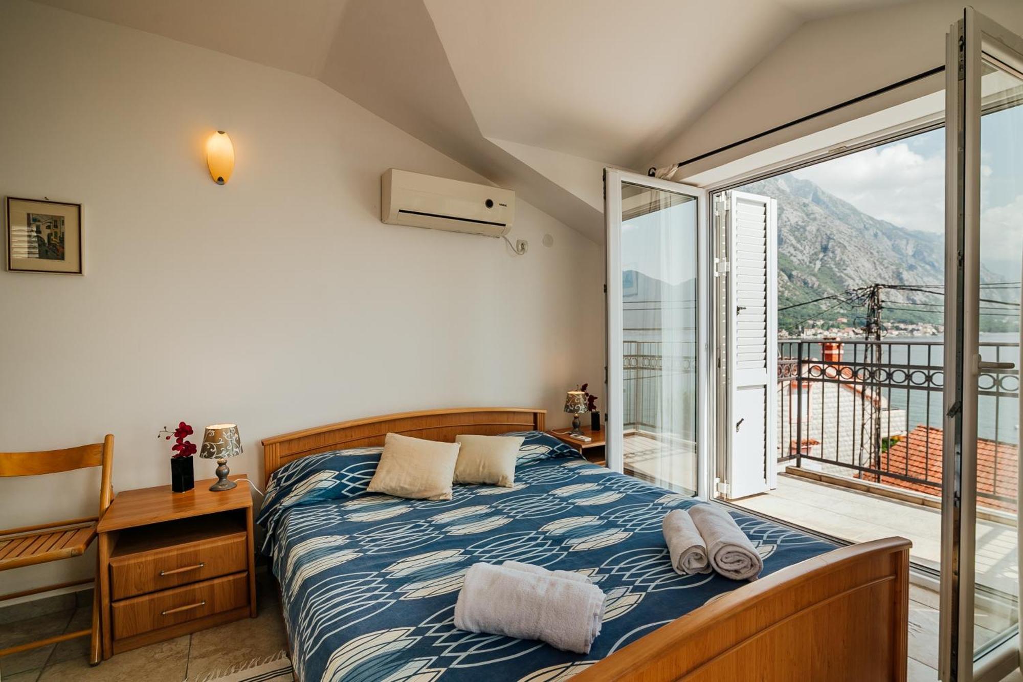 Holiday Home Amanda Hollick Kotor Eksteriør bilde