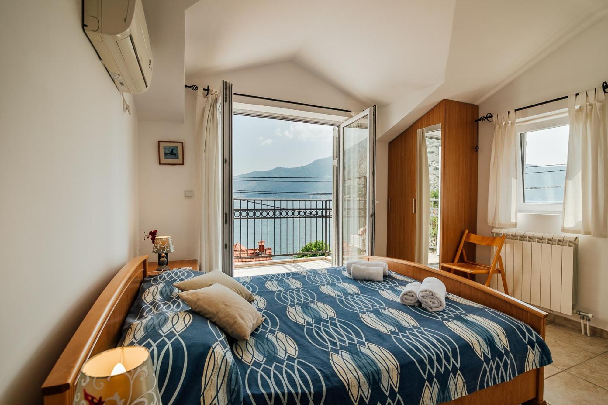Holiday Home Amanda Hollick Kotor Eksteriør bilde